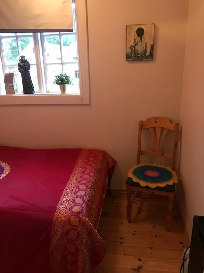 Dr Haave- Middle Of Nowhere, Pikevaerelset Apartment *